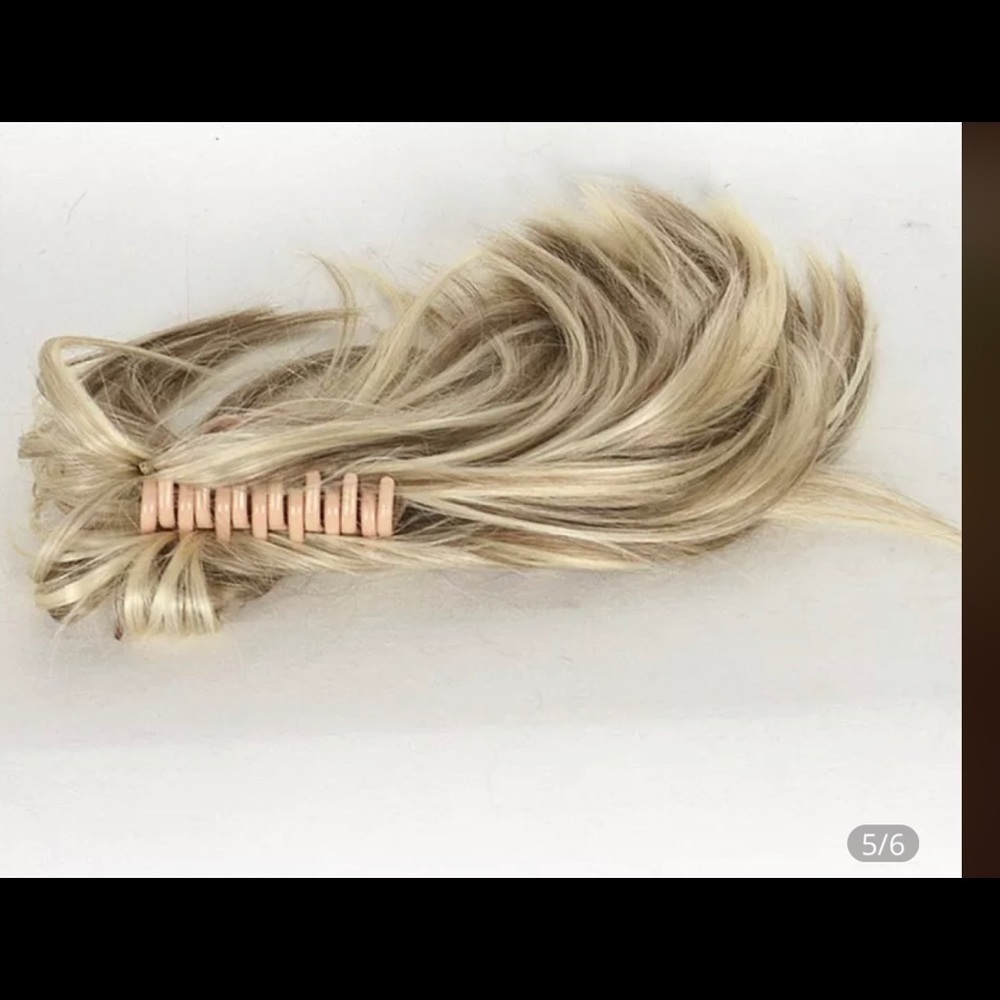Your basic pony tail.#613 - Picture 2 of 2